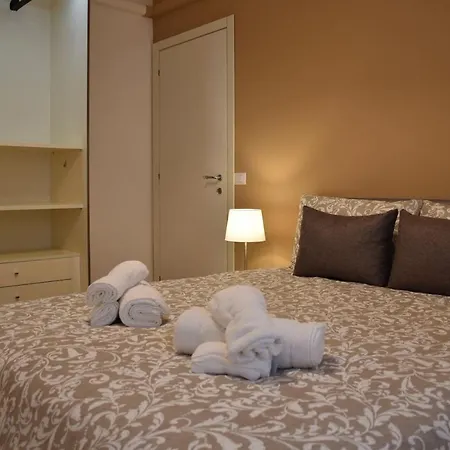 Apartment The Engineer's House_museo Enzo Ferrari *